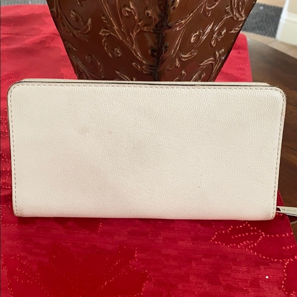 Michael Kors wallet - Picture 2 of 9